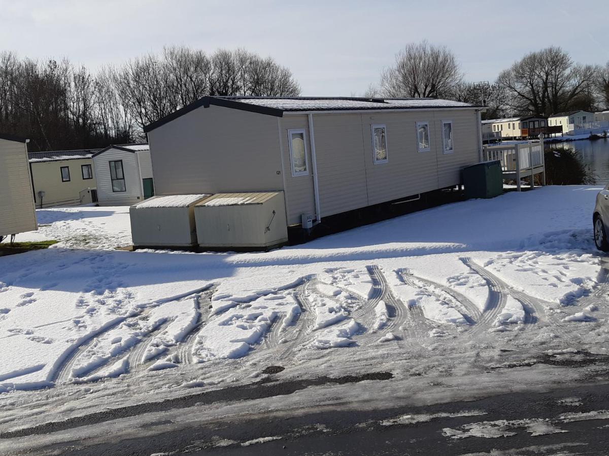 Vila Caravan In The Cotswolds Cirencester Exteriér fotografie