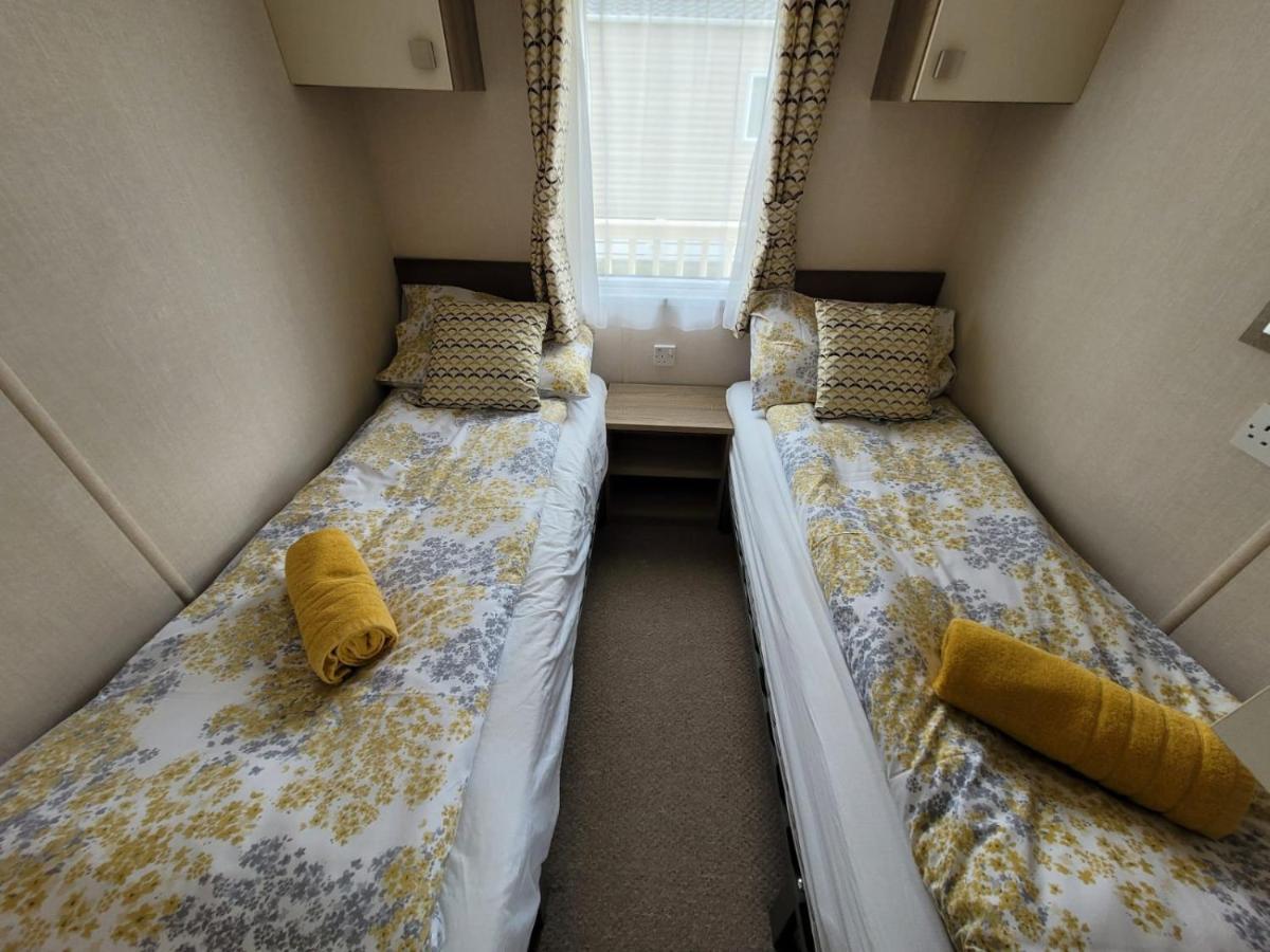 Vila Caravan In The Cotswolds Cirencester Exteriér fotografie
