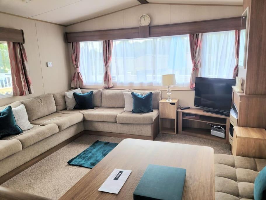 Vila Caravan In The Cotswolds Cirencester Exteriér fotografie