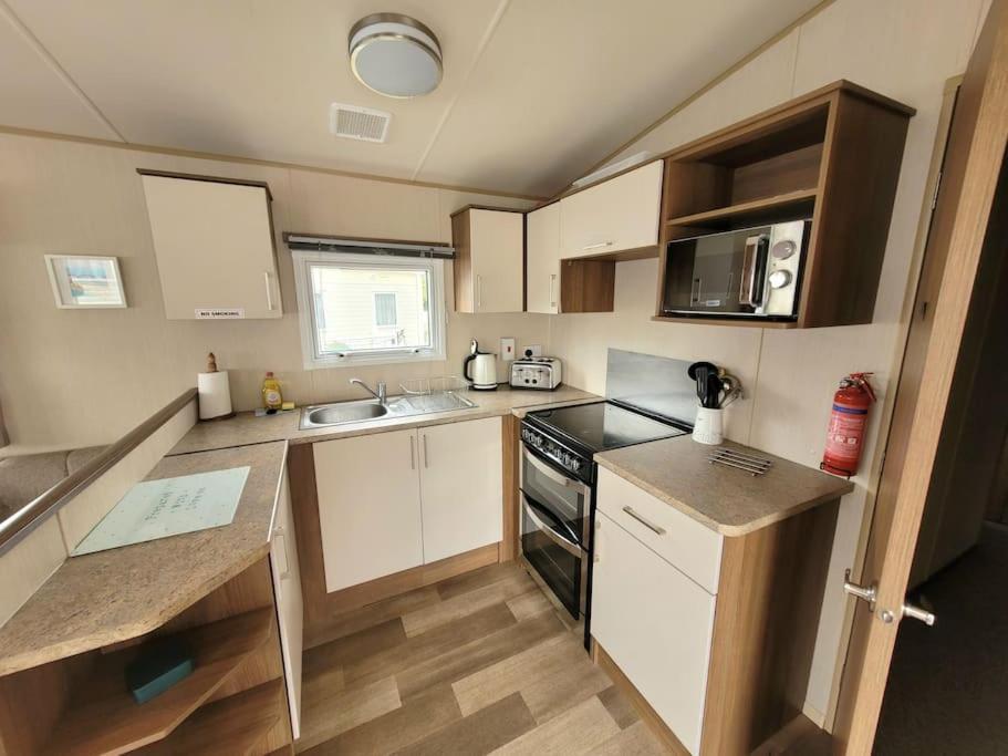 Vila Caravan In The Cotswolds Cirencester Exteriér fotografie