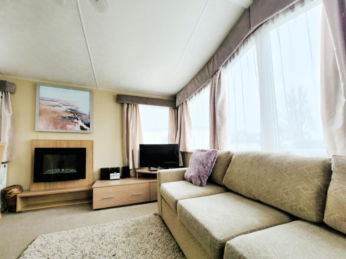 Vila Caravan In The Cotswolds Cirencester Exteriér fotografie