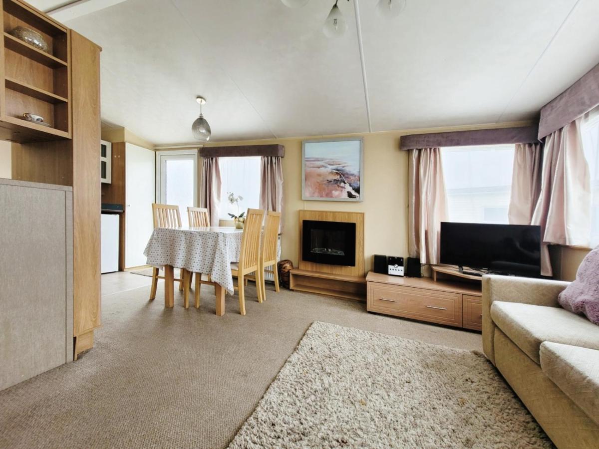 Vila Caravan In The Cotswolds Cirencester Exteriér fotografie