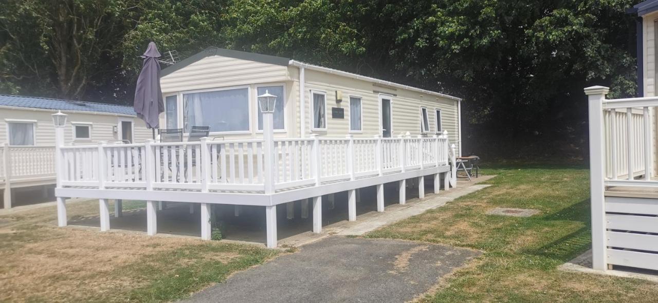Vila Caravan In The Cotswolds Cirencester Exteriér fotografie